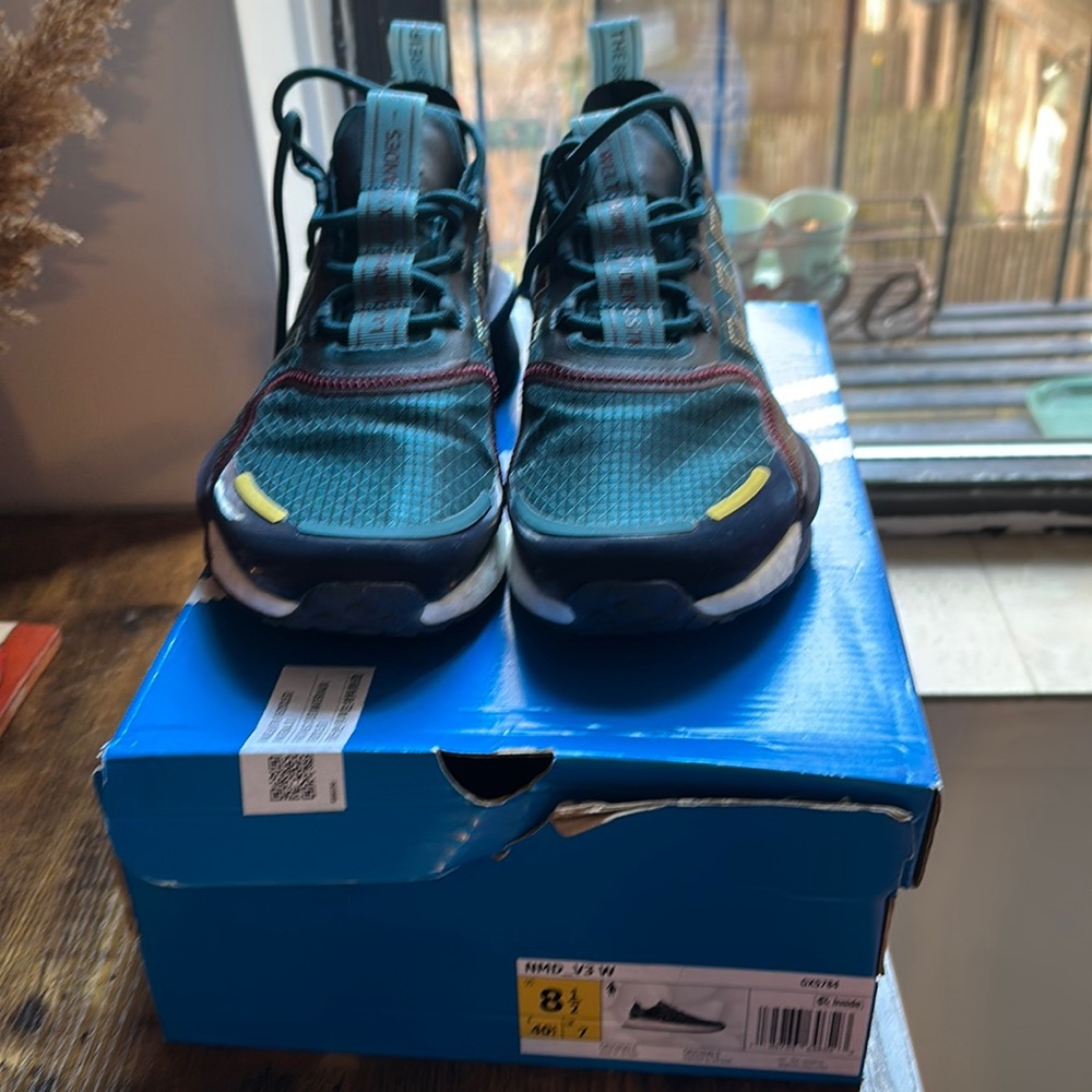 Adidas sneakers NMD V3 Women size 8.5